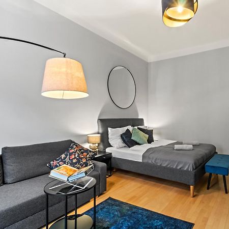 Stylish Apartment, 4 Min To U3 Zipperer Strasse Vienna Luaran gambar