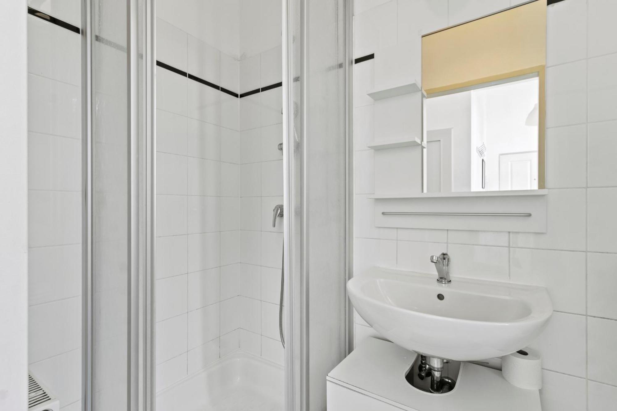 Stylish Apartment, 4 Min To U3 Zipperer Strasse Vienna Luaran gambar